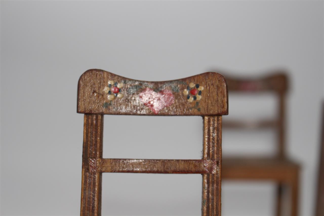 alter Tisch und Stühle, Bauernmöbel Bauerstube Puppenstube ca. 1920/30