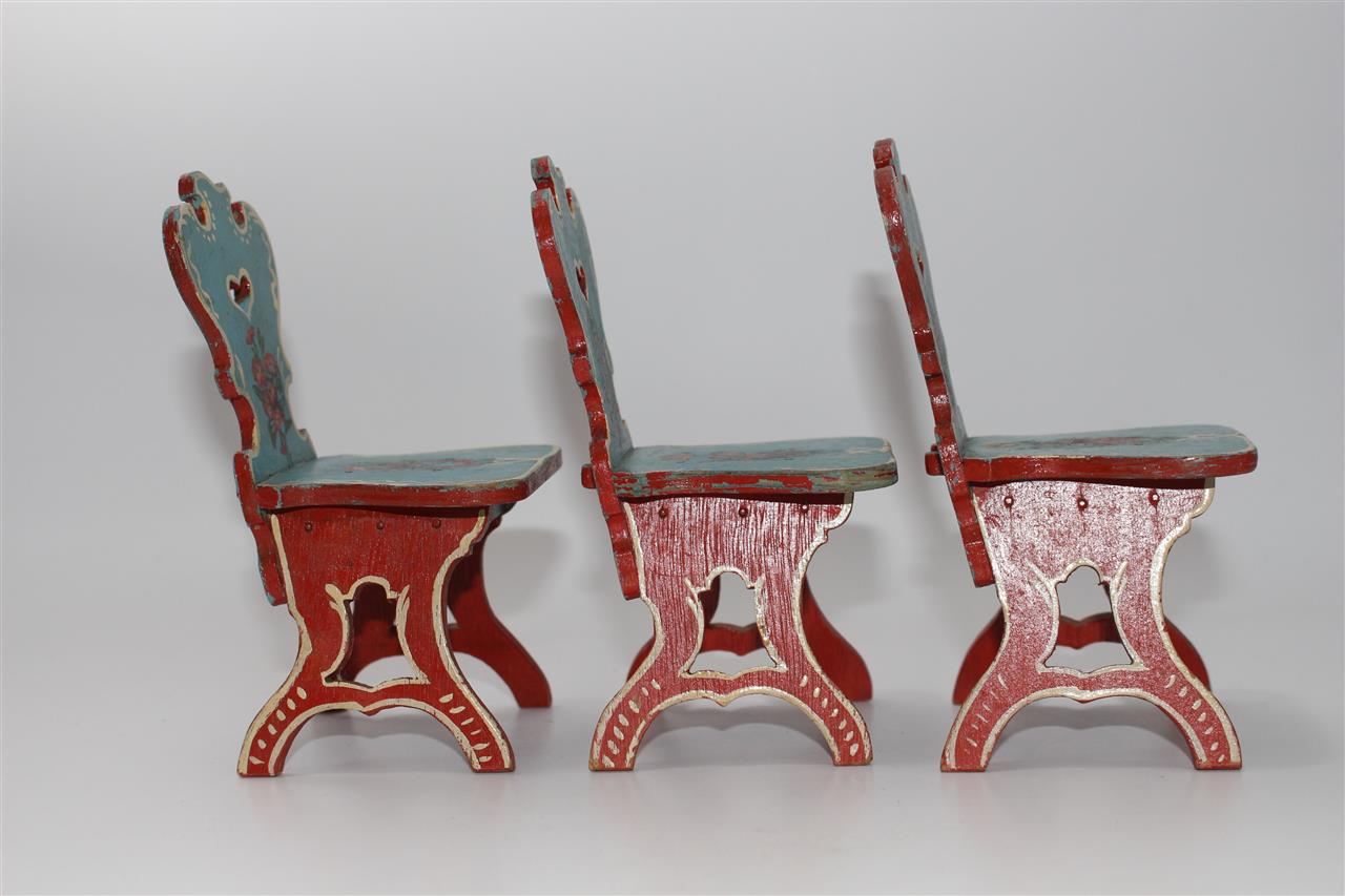 alter bäuerlicher Bauernmöbel Tisch mit 3x Stuhl für Puppenstube #F302